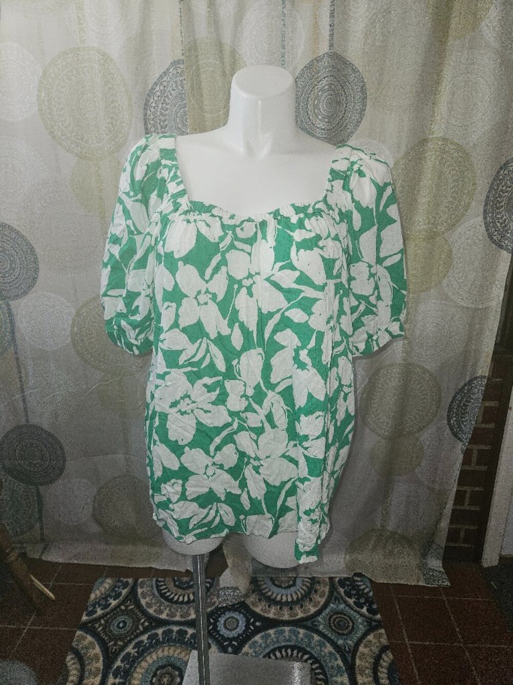 NWT Sonoma Green & White Floral Bubble Sleeve Blouse (3X)